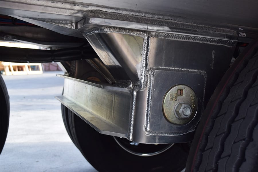 graham lusty trailers Chassis Tipper uses custom extruded aluminium floor beams